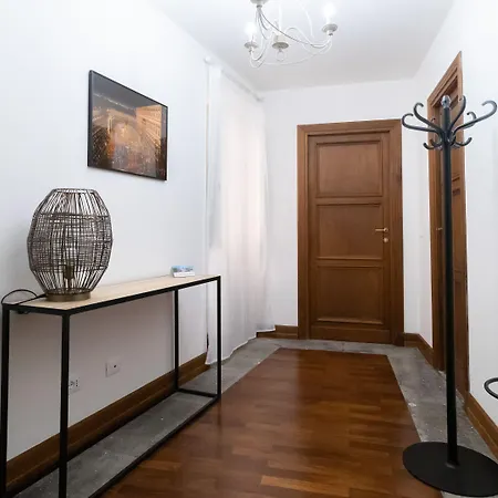 Italianway Collection - Barberini Elegantia Apartments Roma-3